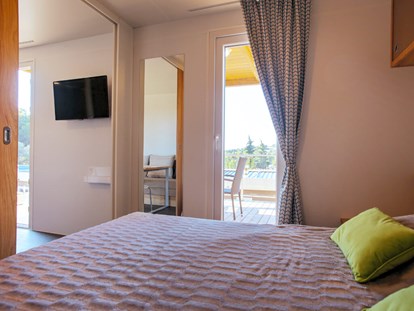 Luxury camping - Preisniveau: exklusiv - Dalmatia - Campingplatz Rehut - Meinmobilheim Adria auf dem Campingplatz Rehut