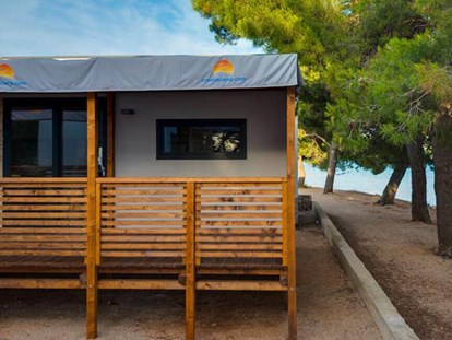 Luxury camping - Preisniveau: exklusiv - Dalmatia - Campingplatz Miran Pirovac - Meinmobilheim Pirovas Parkview auf dem Campingplatz Miran Pirovac
