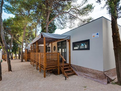 Luxuscamping - TV - Dalmatien - Campingplatz Imperial Vodice - Meinmobilheim Vodice Comfort auf dem Campingplatz Imperial Vodice