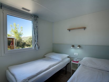 Luxury camping - Parkplatz bei Unterkunft - Dubrovnik - Campingplatz Solitudo - Meinmobilheim Comfort auf dem Campingplatz Solitudo