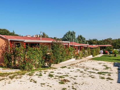Luxury camping - Preisniveau: gehoben - Pula - Campingplatz Rojnić - Meinmobilheim Standard auf dem Campingplatz Rojnić