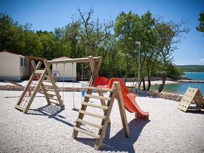 Luxury camping - Preisniveau: gehoben - Croatia - Campingplatz Slamni - Meinmobilheim Comfort auf dem Campingplatz Slamni