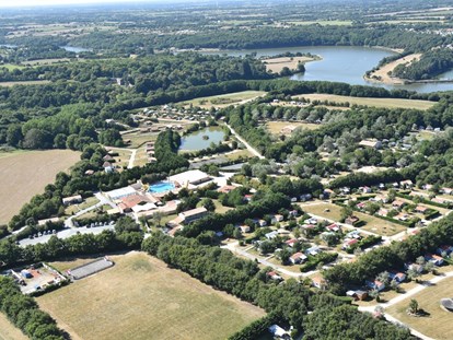 Luxuscamping - Pays de la Loire - Camping Village de La Guyonniere Woody Lodge auf Camping Village de La Guyonniere