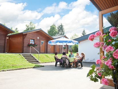 Luxury camping - Kühlschrank - Schwäbische Alb - Camping Heidehof Blockhütte für 4 Personen am Camping Heidehof