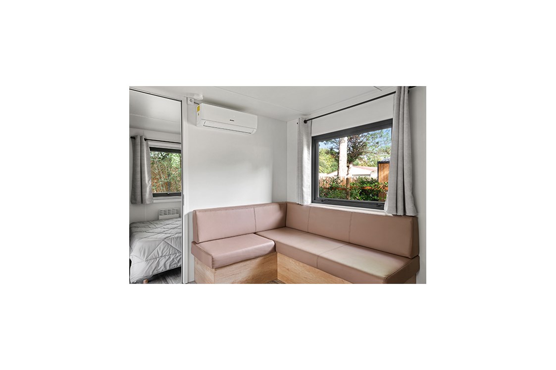Glampingunterkunft: Mobilheim Privilege 6 Personen 3 Zimmer 2 Badezimmer von Vacanceselect auf Camping La Pinède