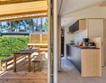 Glampingunterkunft: Mobilheim Privilege 6 Personen 3 Zimmer Tropische Dusche von Vacanceselect auf Camping Les Dunes