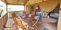 Luxuscamping - Kochmöglichkeit - Spanien - Camping Valldaro - Vacanceselect Ecoluxe Zelt 4/5 Personen 2 Zimmer von Vacanceselect auf Camping Valldaro