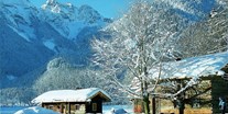 Luxuscamping - WC - Tiroler Unterland - Winter im Almdorf am Grubhof - Grubhof Almhütte Steinbach Stube im Almdorf Grubhof
