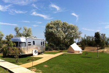 Glamping: Airstream mit Bell tent - Camping Ca' Savio