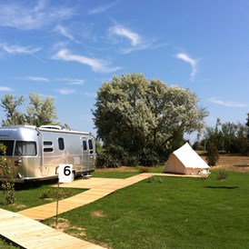 Glamping: Airstream mit Bell tent - Camping Ca' Savio
