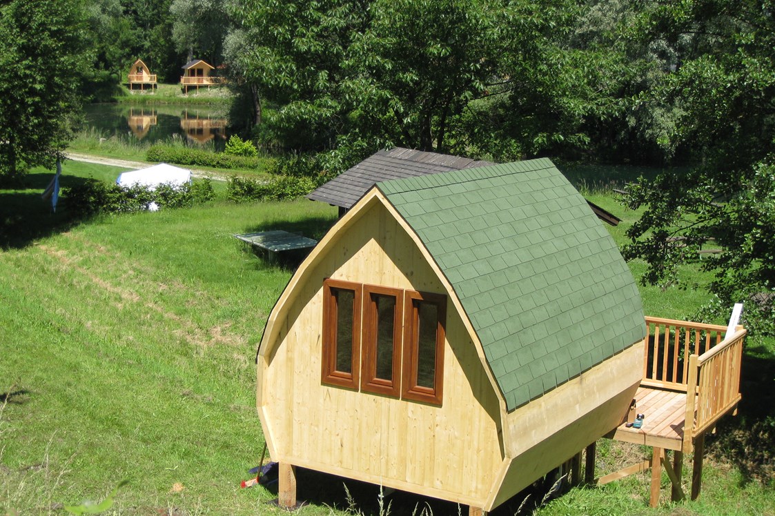Glampingunterkunft: alle neuen Hütten mit Terrasse - Hütten auf Camping Au an der Donau