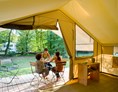 Glampingunterkunft: Zelt Toile & Bois Classic V - Innen - Zelt Toile & Bois Classic für 5 Pers. auf Camping Huttopia Les Chateaux