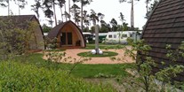 Luxuscamping - WC - Brandenburg - Campingpark Buntspecht Gotikdorf im Campingpark Buntspecht - Haustyp Susanne
