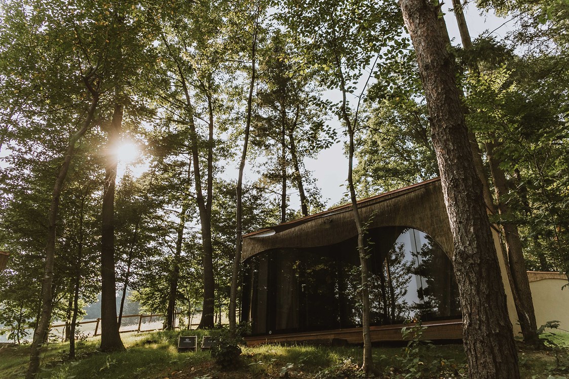 Glampingunterkunft: Lake House With Wooden Tent - Falkensteiner Premium Camping Lake Blaguš - Lake House With Wooden Tent (Mittelreihe)