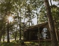 Glampingunterkunft: Lake House With Wooden Tent im Falkensteiner Premium Camping Lake Blaguš - Lake House With Wooden Tent (Oberreihe)