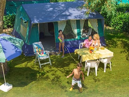 Luxury camping - getrennte Schlafbereiche - Le Rhône - Camping Le Village des Meuniers Bungalowzelte auf Camping Le Village des Meuniers