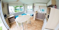 Luxuscamping - Kochmöglichkeit - Belgien - Camping Klein Strand Chalets für 6 Personen auf Camping Klein Strand