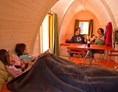 Glampingunterkunft: Innenansicht PODhouse - PODhouse - Holziglu klein auf Camping Atzmännig