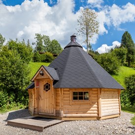 Glampingunterkunft: Grillkota - Gemeinschaftshaus - PODhouse - Holziglu klein auf Camping Atzmännig