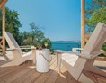 Glampingunterkunft: Frühstück mit einem herrlichen Blick auf das Meer - Safari-Zelte auf Lanterna Premium Camping Resort