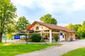 Glampingunterkunft: Restaurant am Campingplatz Pilsensee - Jagdhäuschen am Pilsensee in Bayern