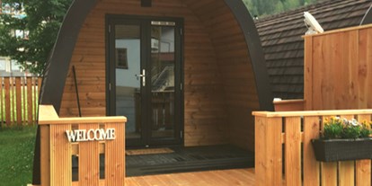 Luxuscamping - Art der Unterkunft: Hütte/POD - PLZ 6531 (Österreich) - Camping Dreiländereck in Tirol Woodlodges Tannen- und Fichtenhütte