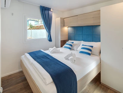 Luxuscamping - TV - Kroatien - Istra Premium Camping Resort - Meinmobilheim Marina Premium Suite auf dem Istra Premium Camping Resort
