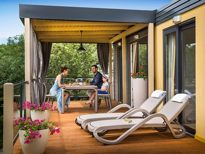 Luxury camping - TV - Croatia - Istra Premium Camping Resort - Meinmobilheim Orlandin Premium auf dem Istra Premium Camping Resort