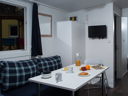 Luxuscamping - Preisniveau: gehoben - Fažana - Campingplatz Pineta - Meinmobilheim Galija auf dem Campingplatz Pineta