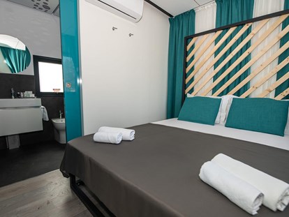 Luxury camping - getrennte Schlafbereiche - Istria - Campingplatz Arena Kažela - Meinmobilheim Camping Villa auf dem Campingplatz Arena Kažela