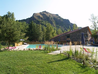 Luxury camping - Terrasse - Auvergne - CosyCamp Cottages auf CosyCamp