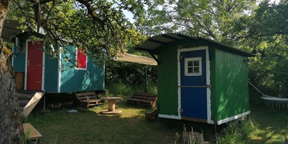 Luxuscamping - Unterkunft alleinstehend - Sauerland - Außenbereich - Ecolodge Hinterland Bauwagen Lodge