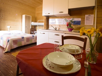 Luxuscamping - Kochmöglichkeit - Italien - Camping Rialto Chalets auf Camping Rialto