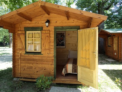Luxuscamping - Art der Unterkunft: Hütte/POD - Adria - Mini-Chalets, perfekt für kurze Aufenthalte - Camping Rialto Mini-Chalets für 2 Personen auf Camping Rialto