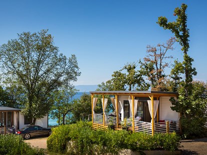 Luxury camping - getrennte Schlafbereiche - Istria - Campingplatz Njivice - Meinmobilheim Gold auf dem Campingplatz Njivice