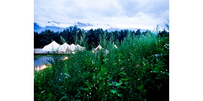 Luxuscamping - PLZ 6413 (Österreich) - Glampingzelte eingebettet in die unberührte Natur - Camping Gerhardhof Sonnenplateau Camping Gerhardhof