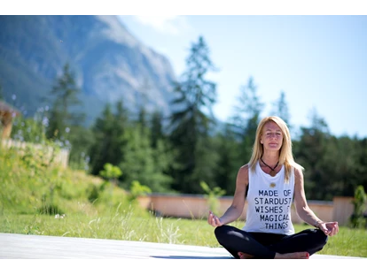 Luxuscamping - Neue Yoga Plattform im Wald - Camping Gerhardhof Sonnenplateau Camping Gerhardhof
