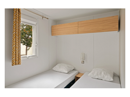 Luxuscamping - getrennte Schlafbereiche - Hérault - Camping Le Castellas - Vacanceselect Mobilheim Moda 6 Personen 3 Zimmer 2 Badezimmer von Vacanceselect auf Camping Le Castellas