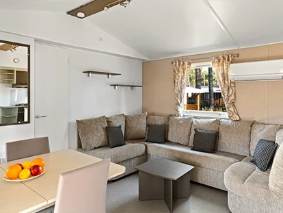 Luxury camping - Dusche - Brittany - Camping Saint Jacques - Vacanceselect Mobilheim Moda 6 Personen 3 Zimmer 2 Badezimmer von Vacanceselect auf Camping Saint Jacques