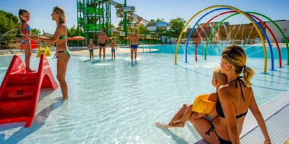 Luxuscamping - Aude - Camping Falaise Narbonne-Plage - Vacanceselect Mobilheim Moda 6 Personen 3 Zimmer 2 Badezimmer von Vacanceselect auf Camping Falaise Narbonne-Plage