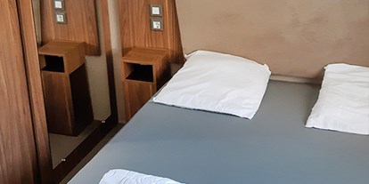 Luxuscamping - Kochmöglichkeit - Narbonne-Plage - Camping Falaise Narbonne-Plage - Vacanceselect Mobilheim Moda 6 Personen 3 Zimmer AC 2 BZ von Vacanceselect auf Camping Falaise Narbonne-Plage