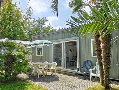 Luxury camping - Mittelmeer - Camping La Sirène - Vacanceselect Mobilheim Moda 6 Personen 3 Zimmer, 2 Badezimmer, Klimaanlage von Vacanceselect auf Camping La Sirène