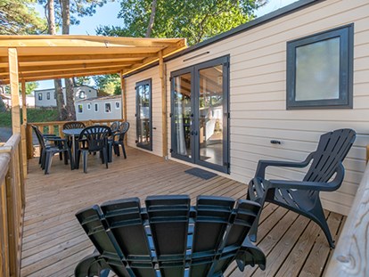 Luxury camping - WC - Les Mathes - Camping Palmyre Loisirs - Vacanceselect Mobilheim Moda 6 Personen 3 Zimmer Klimaanlage von Vacanceselect auf Camping Palmyre Loisirs