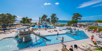 Luxuscamping - Kroatien - Camping Zaton - Vacanceselect Mobilheim Moda 6 Personen 3 Zimmer Klimaanlage Geschirrspüler von Vacanceselect auf Camping Zaton