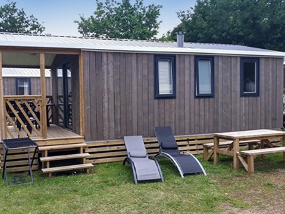 Luxury camping - Kühlschrank - Brittany - Camping La Grande Métairie - Vacanceselect Mobilheim Privilege 4 Personen 2 Zimmer von Vacanceselect auf Camping La Grande Métairie