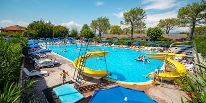 Luxuscamping - Klimaanlage - Gardasee - Verona - Camping Cisano & San Vito - Vacanceselect Mobilheim Moda 4/5 Personen 2 Zimmer Klimaanlage von Vacanceselect auf Camping Cisano & San Vito