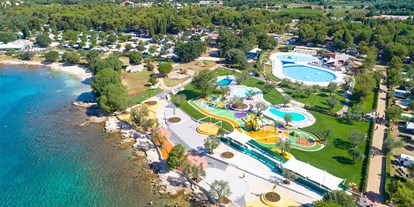 Luxuscamping - Istrien - Camping Polari - Vacanceselect Safarizelt 6 Personen 3 Zimmer Badezimmer von Vacanceselect auf Camping Polari