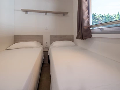 Luxury camping - Preisniveau: exklusiv - Mittelmeer - Camping Kim's - Vacanceselect Mobilheim Moda 6 Personen 3 Zimmer Klimaanlage von Vacanceselect auf Camping Kim's