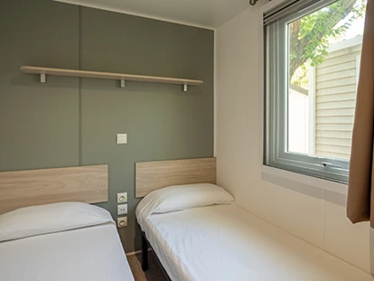 Luxury camping - getrennte Schlafbereiche - Mittelmeer - Camping Kings - Vacanceselect Mobilheim Moda 6 Personen 3 Zimmer Klimaanlage von Vacanceselect auf Camping Kings