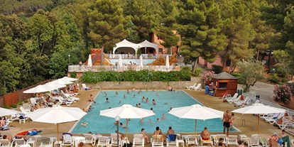 Luxuscamping - Livorno - Camping Le Pianacce - Vacanceselect Lodgezelt Deluxe 5/6 Personen 2 Zimmer Badezimmer von Vacanceselect auf Camping Le Pianacce